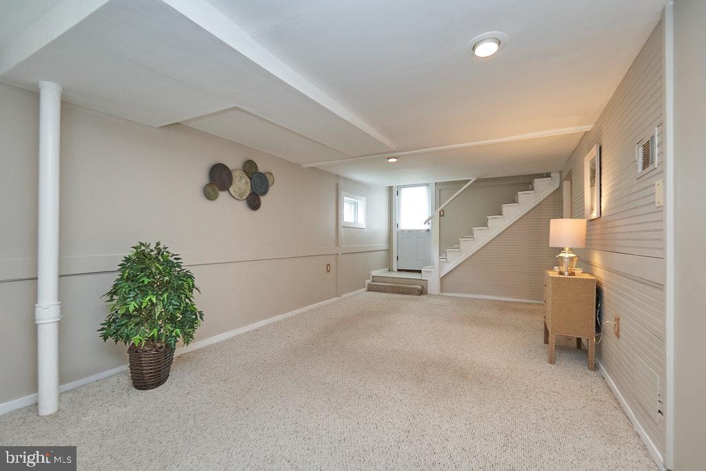 CARLIN SPRINGS - Residential