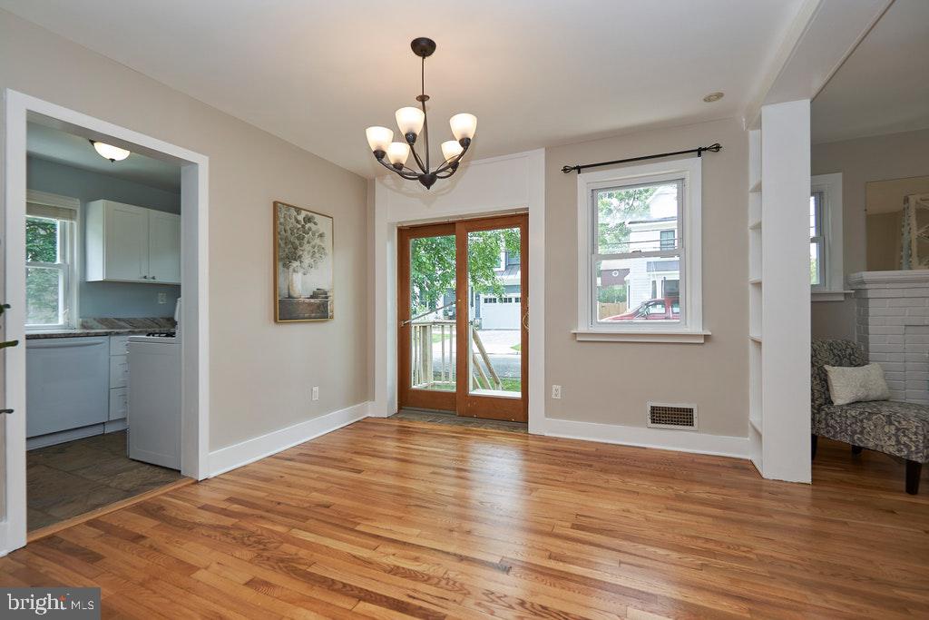 CARLIN SPRINGS - Residential