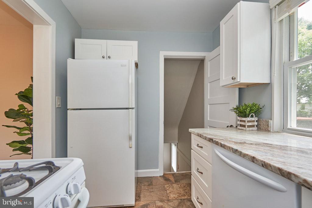 CARLIN SPRINGS - Residential