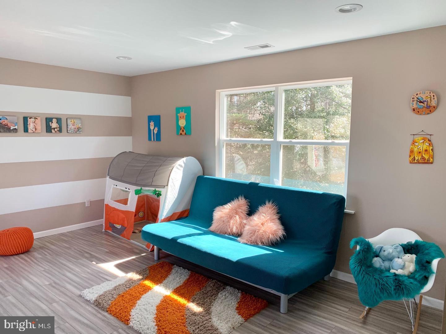 HUNTINGDON WOODS - Residential