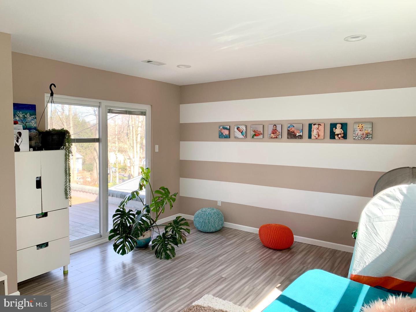 HUNTINGDON WOODS - Residential