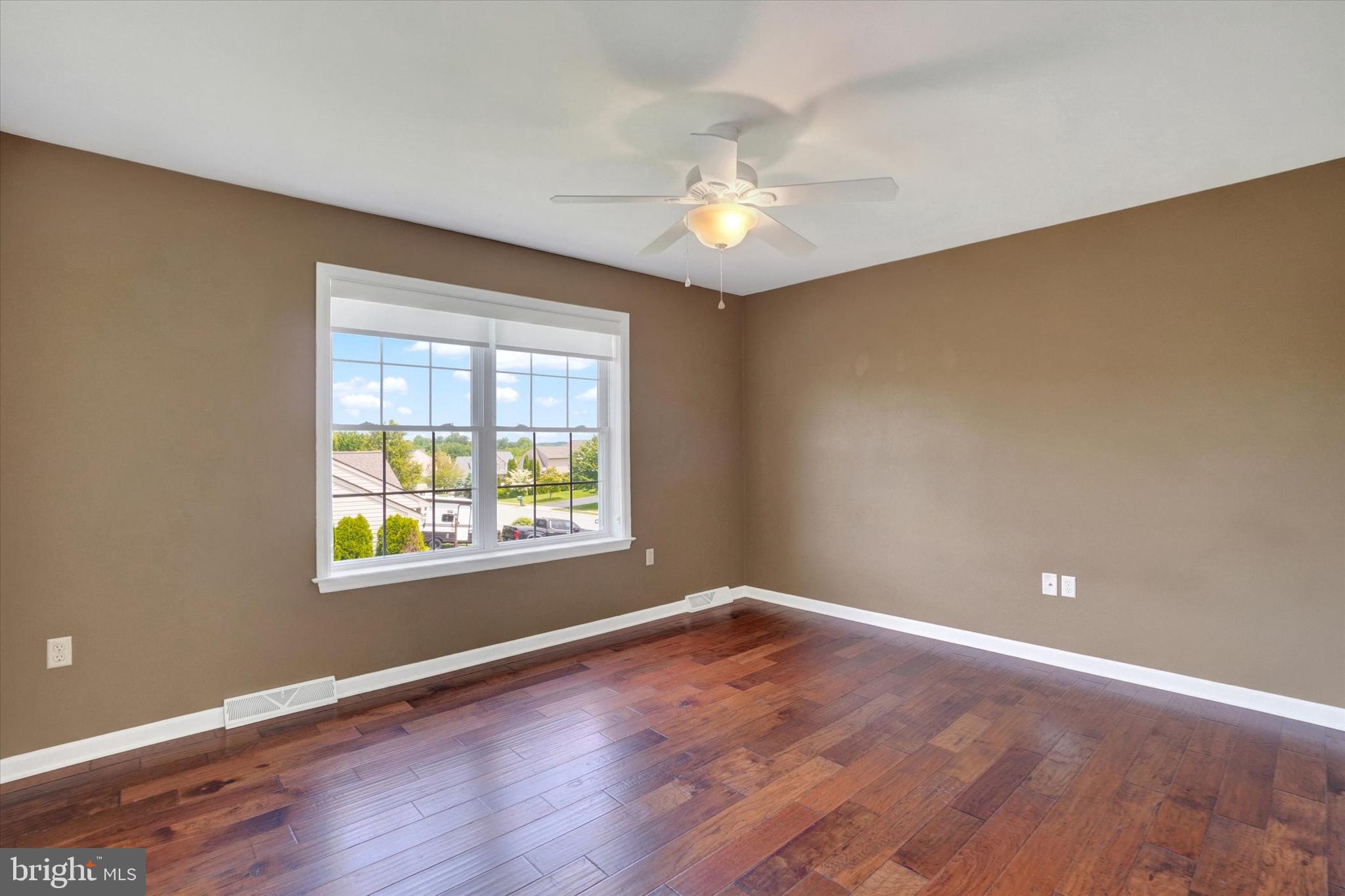 EAST MANCHESTER - Residential