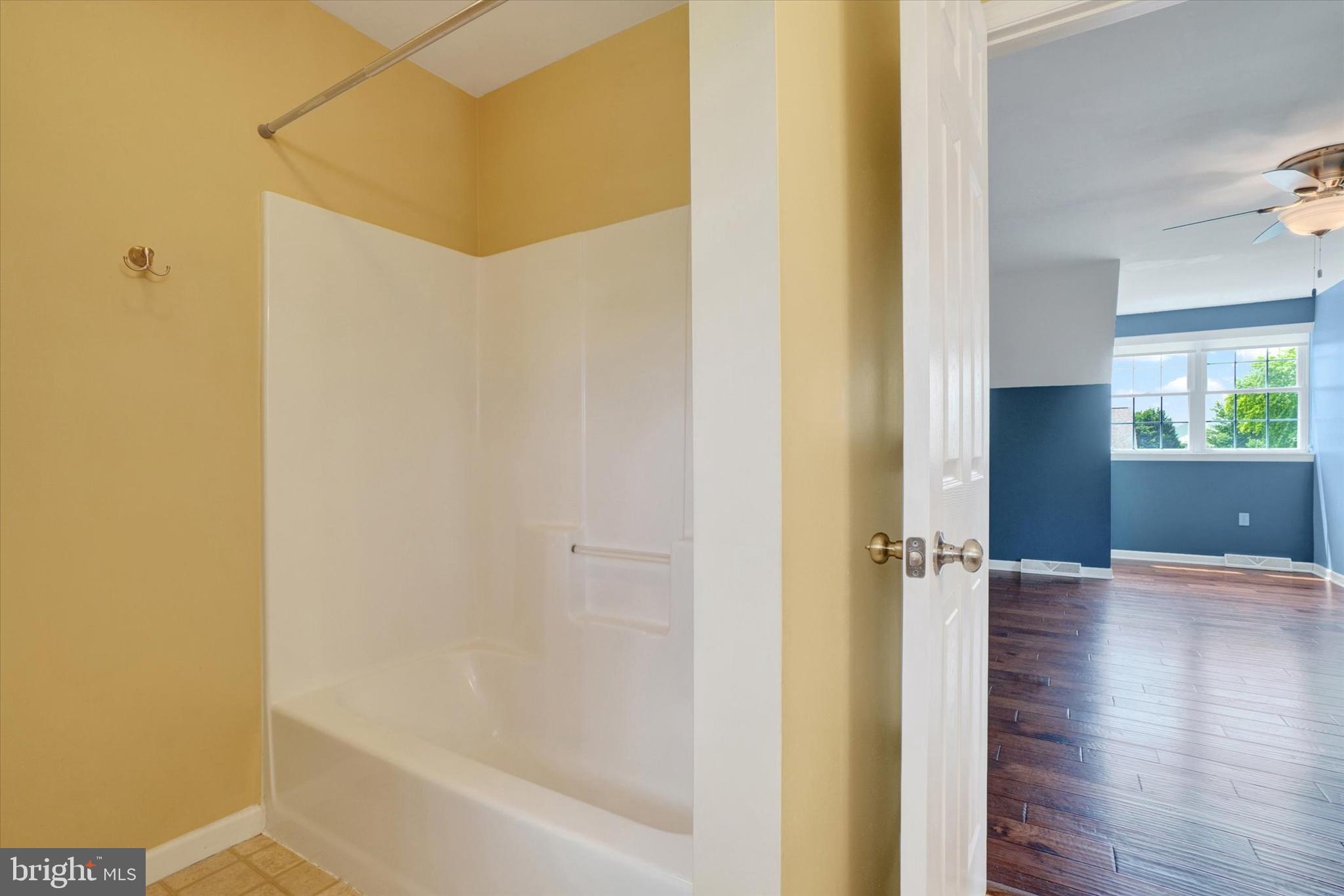 EAST MANCHESTER - Residential