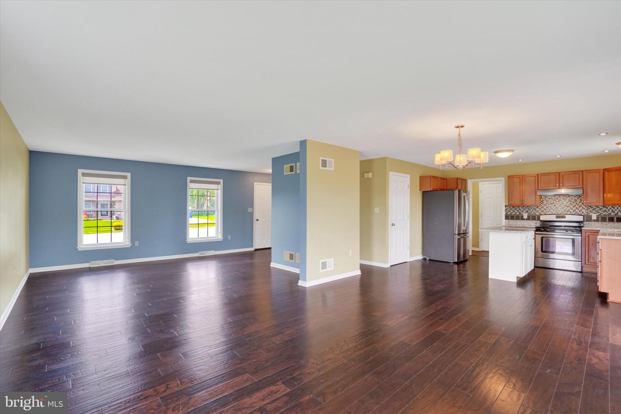 EAST MANCHESTER - Residential