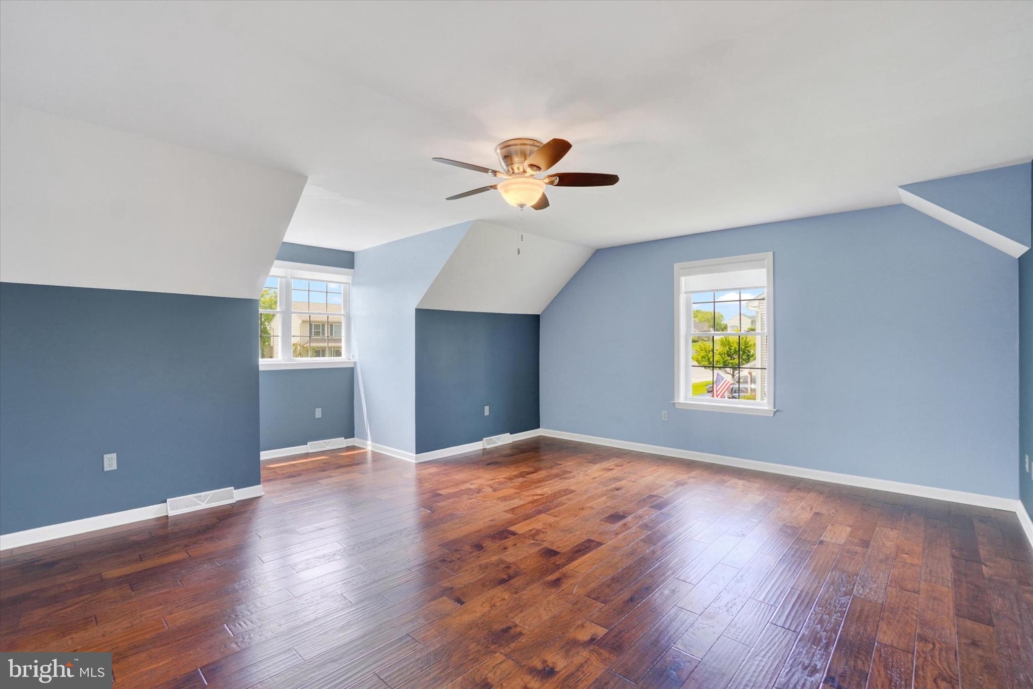 EAST MANCHESTER - Residential