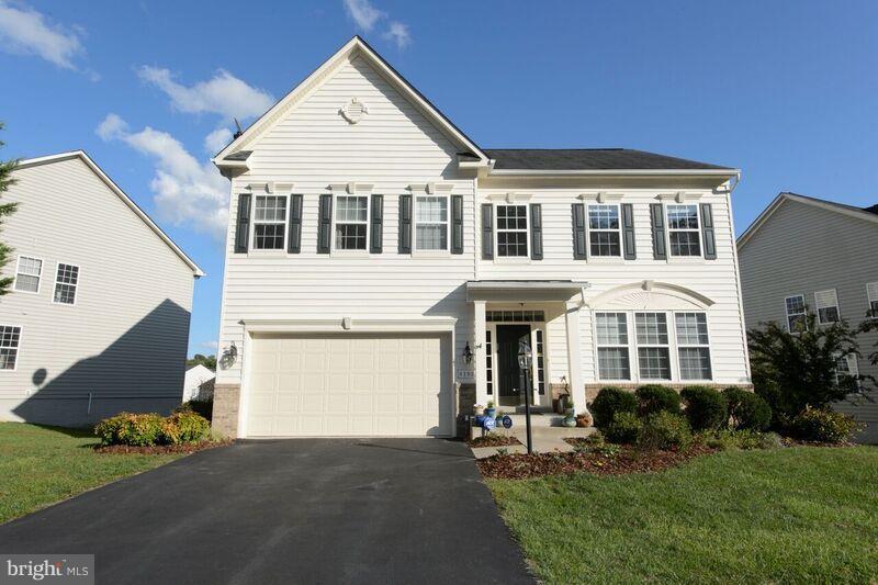 DAVIS ESTATES - Residential Lease