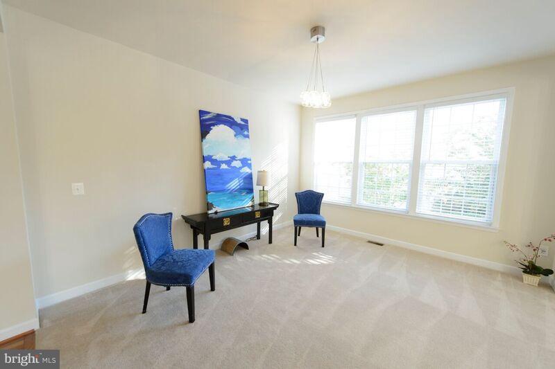 DAVIS ESTATES - Residential Lease