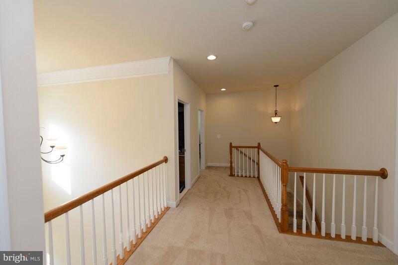 DAVIS ESTATES - Residential Lease