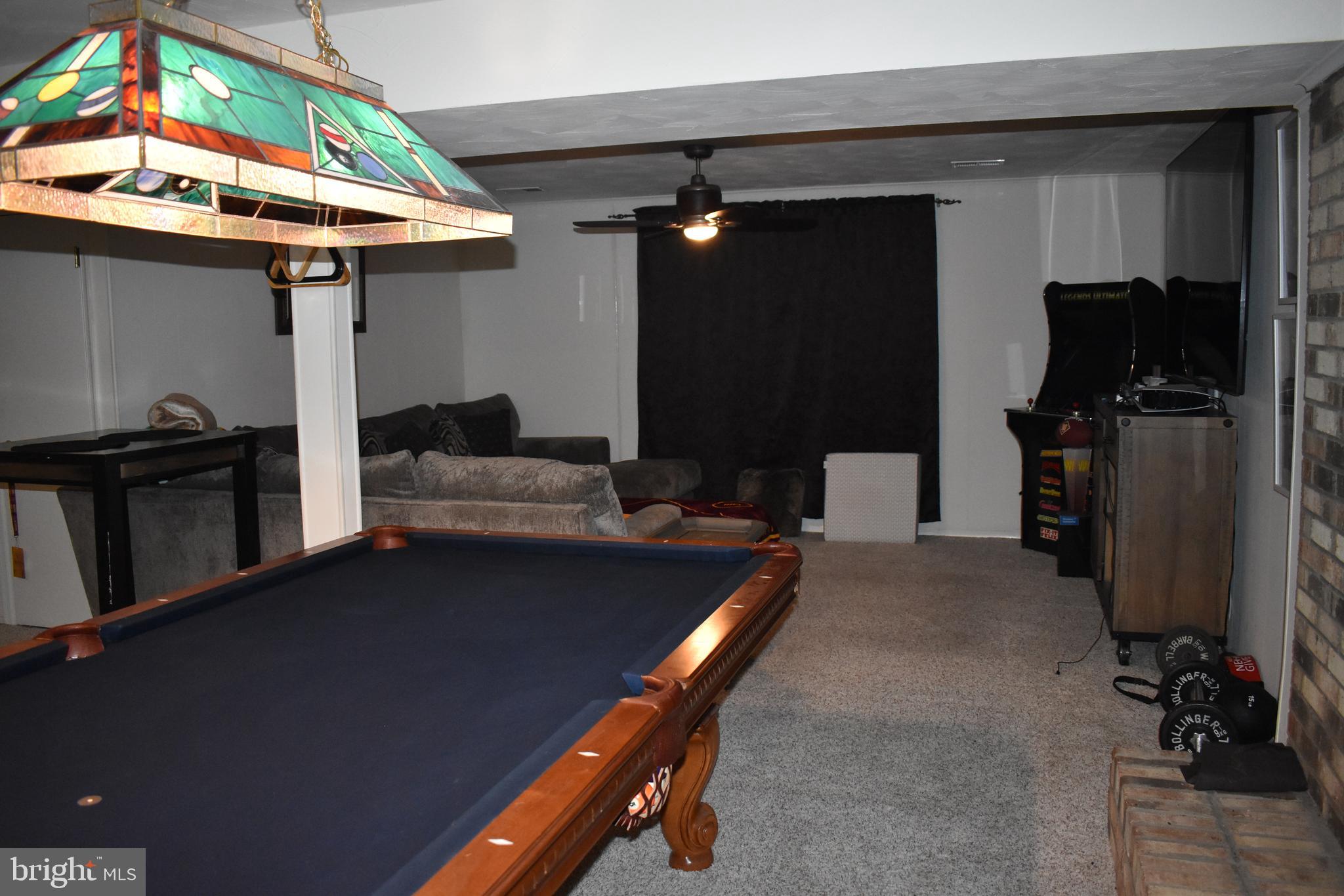 MELLWOOD HILLS - Residential