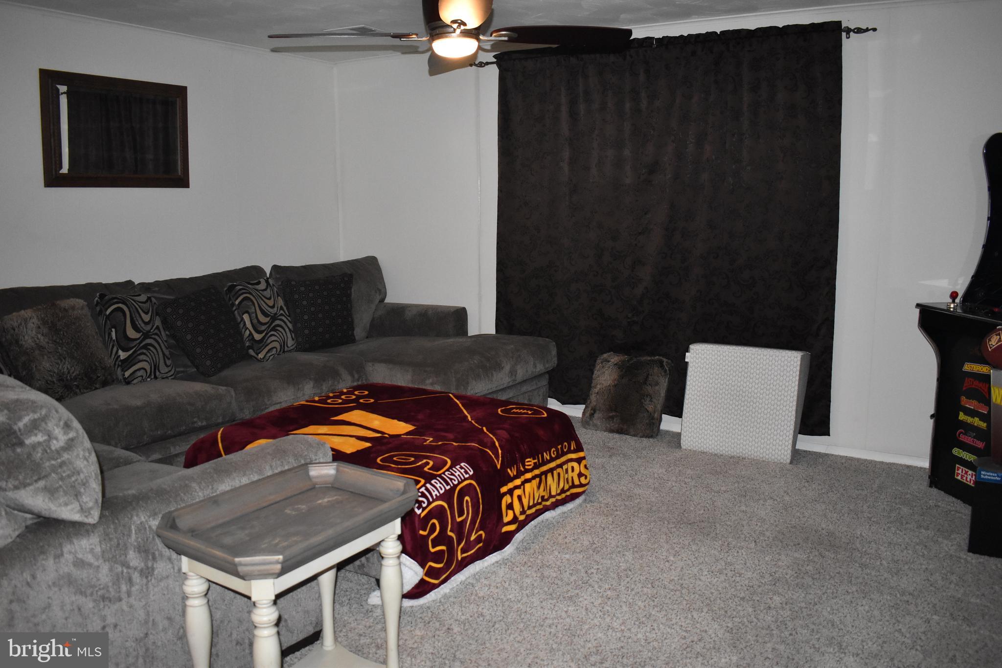 MELLWOOD HILLS - Residential