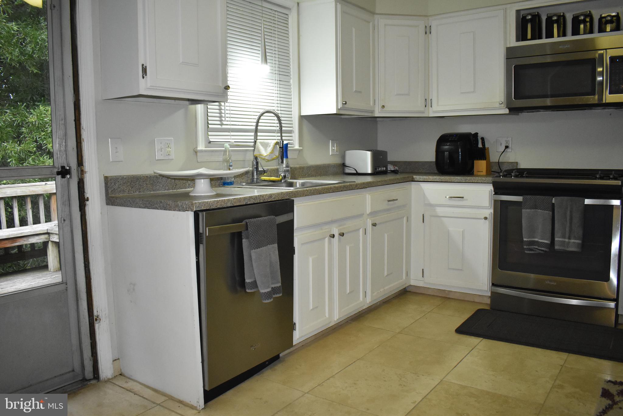 MELLWOOD HILLS - Residential