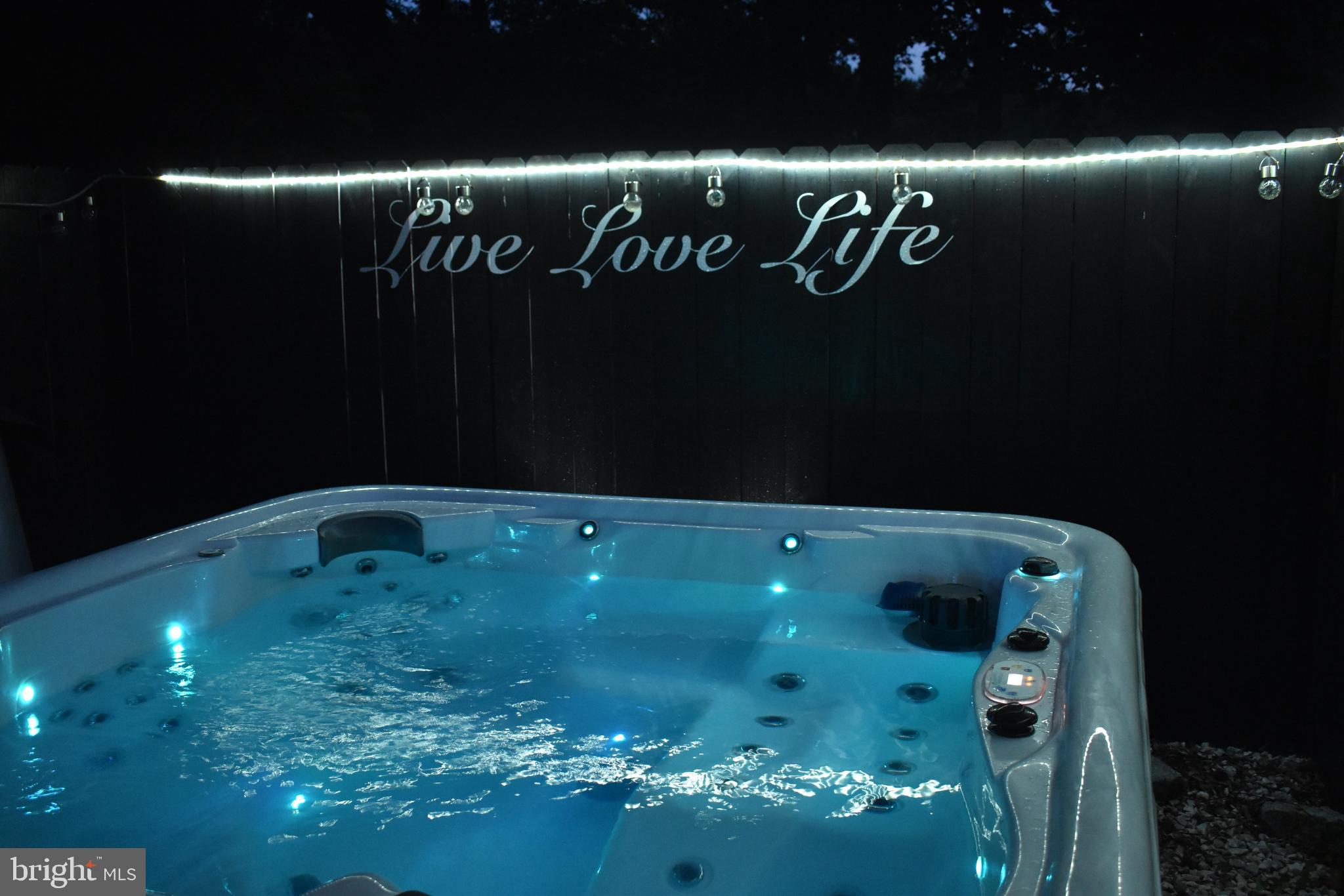 MELLWOOD HILLS - Residential