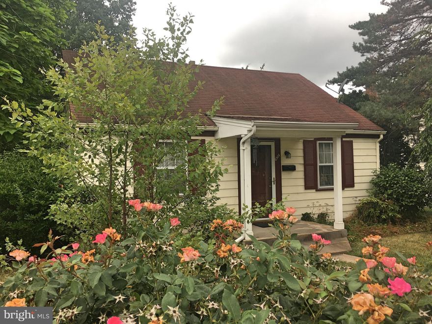 Adorable, charming, lovingly maintained home. Pretty hardwood floors. Nice layout. Finished upper level. Perfect, spacious back yard - fully fenced, peaceful, beautifully landscaped. Room to grow. Close to shops and restaurants. Agents - please read Agent Remarks. An estate sale, this home appears in very good condition but sold 'As-Is'. Make it yours.