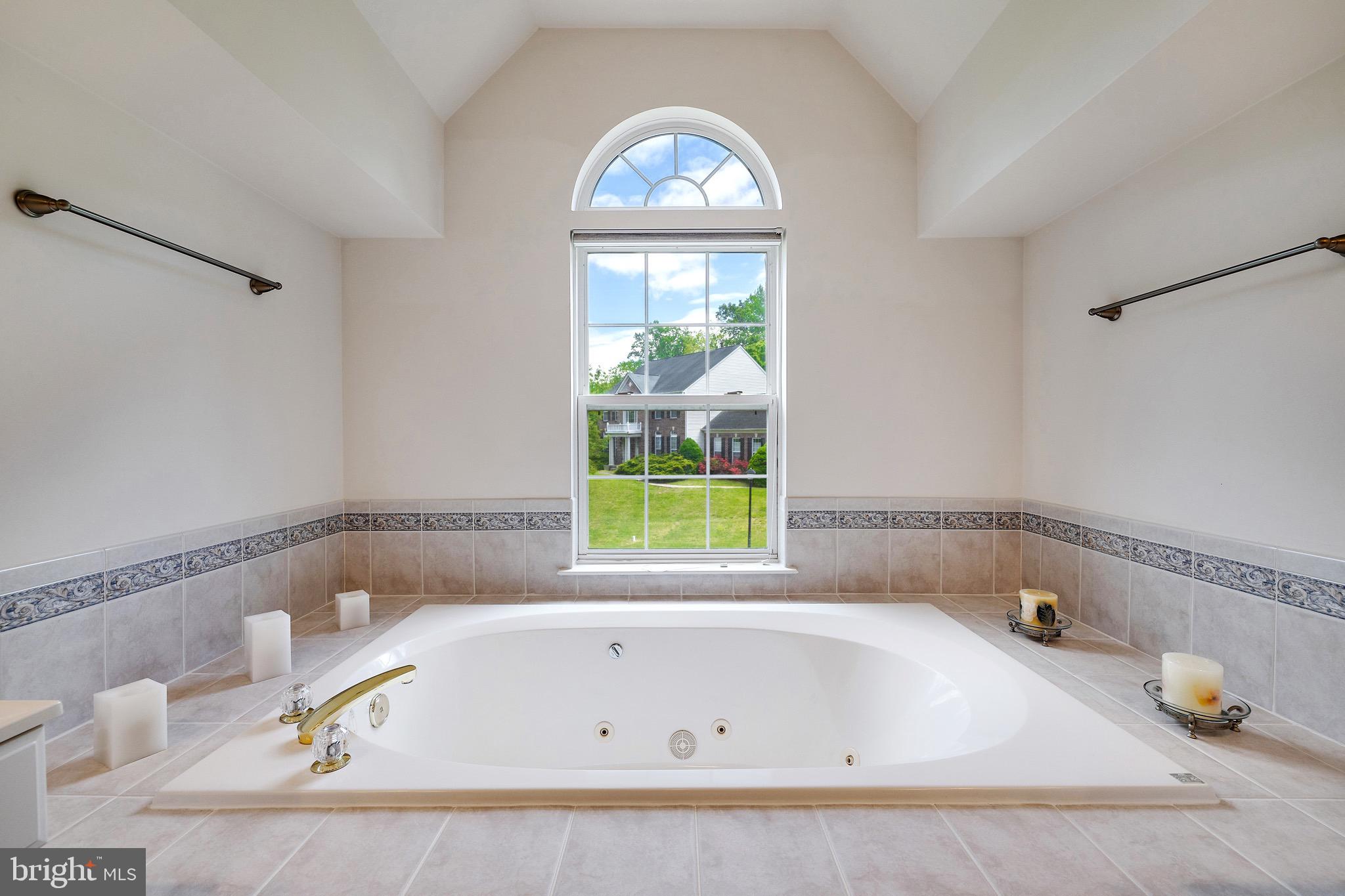 CALTOR MANOR - Residential