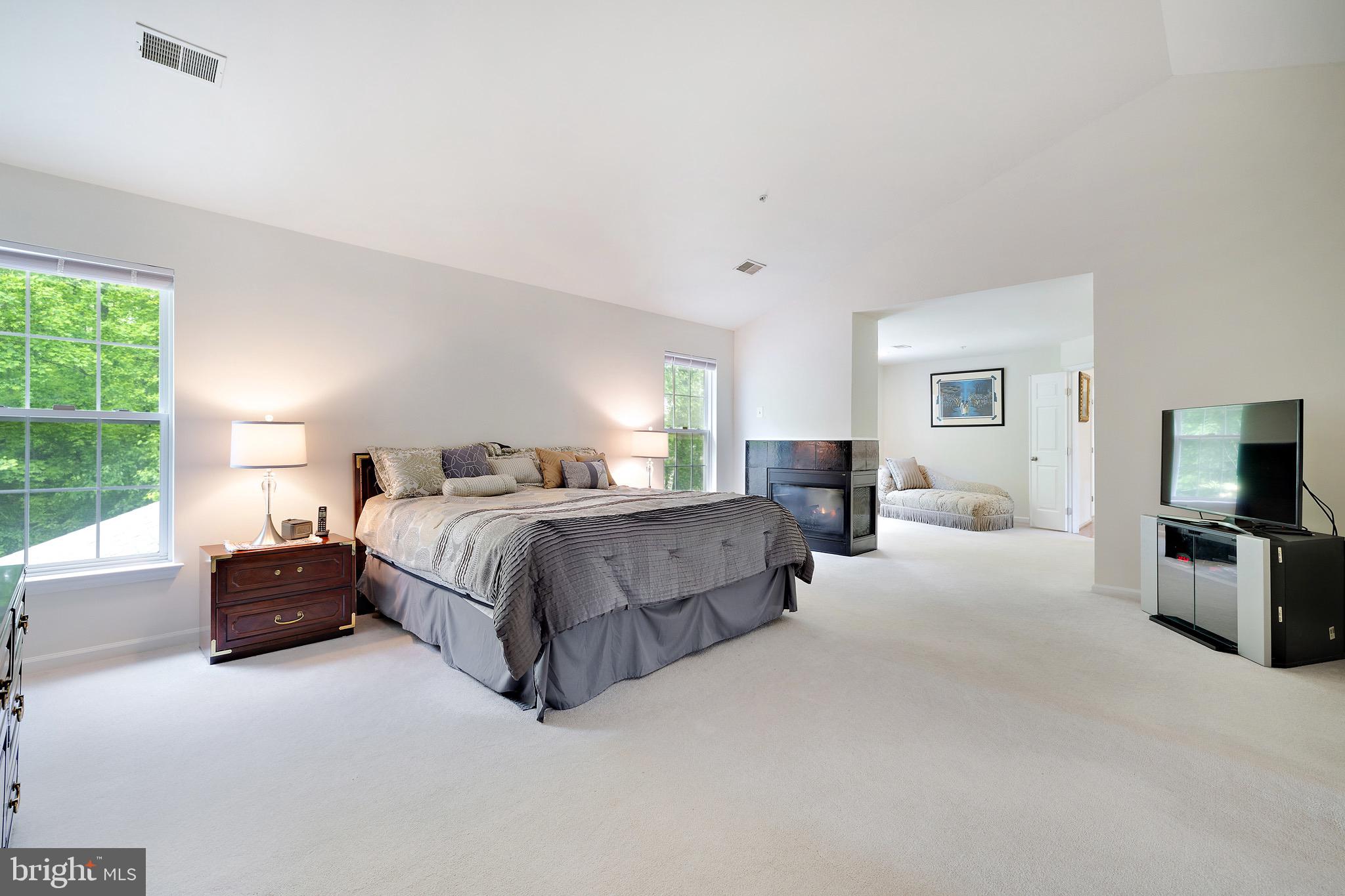 CALTOR MANOR - Residential