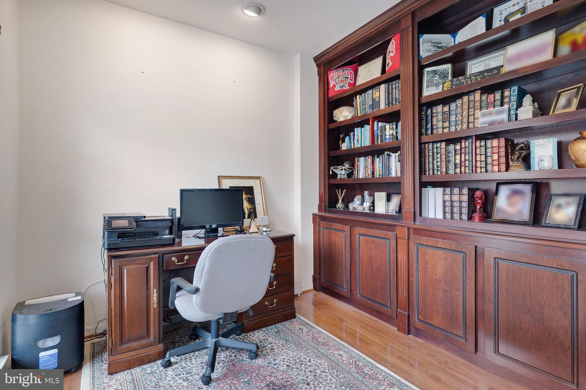 CALTOR MANOR - Residential