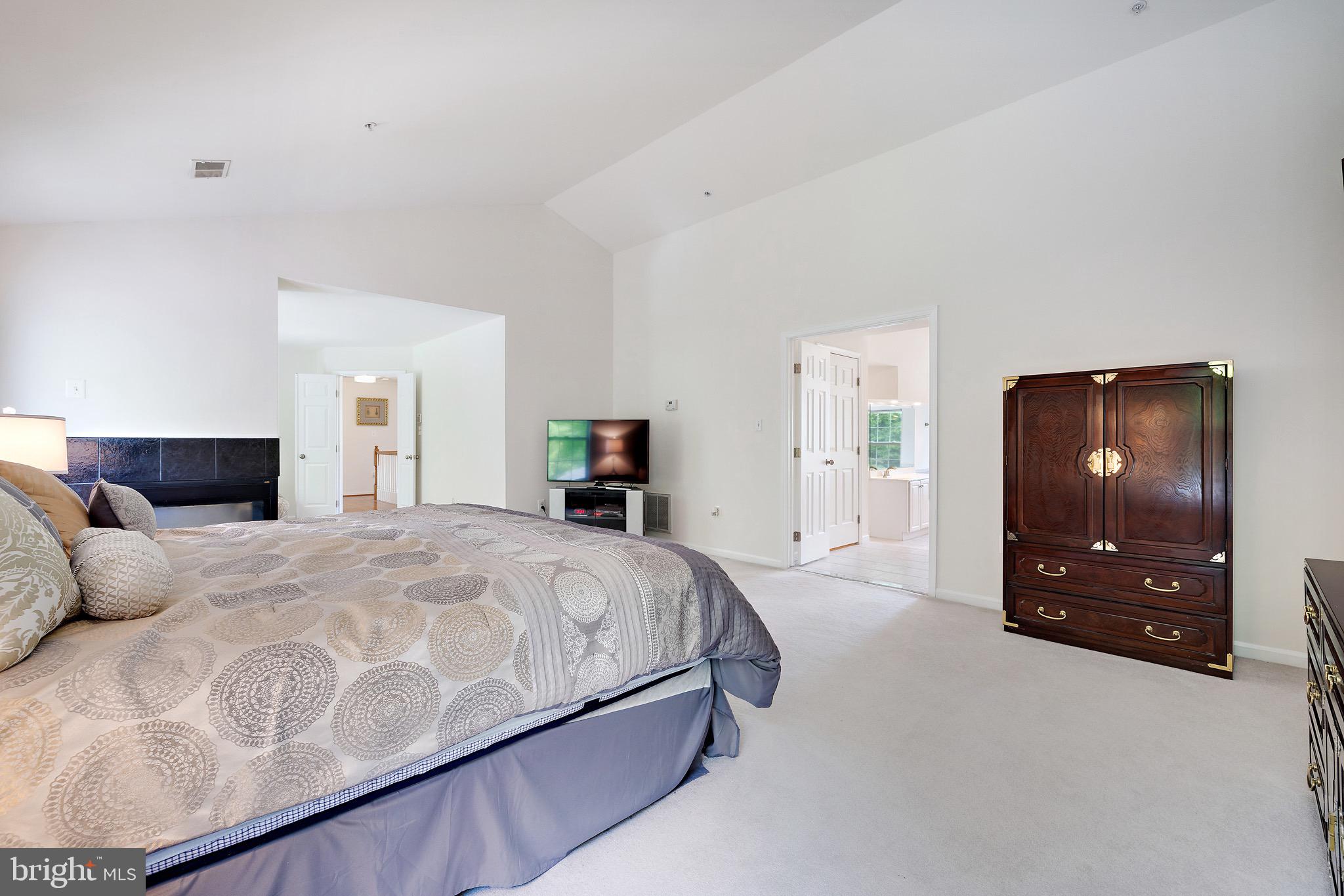 CALTOR MANOR - Residential