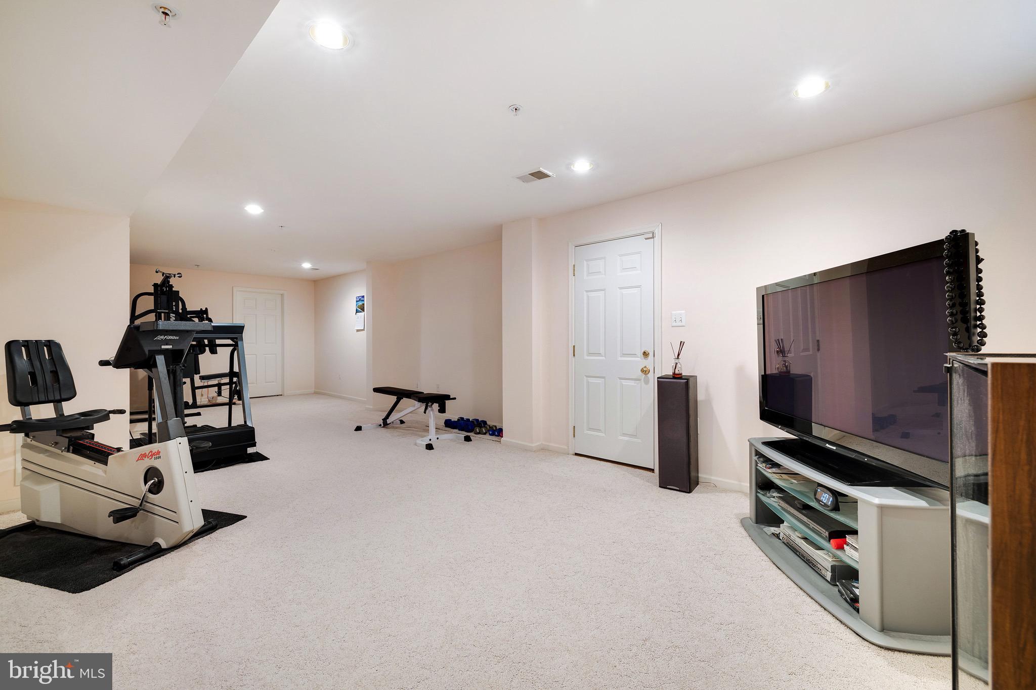 CALTOR MANOR - Residential