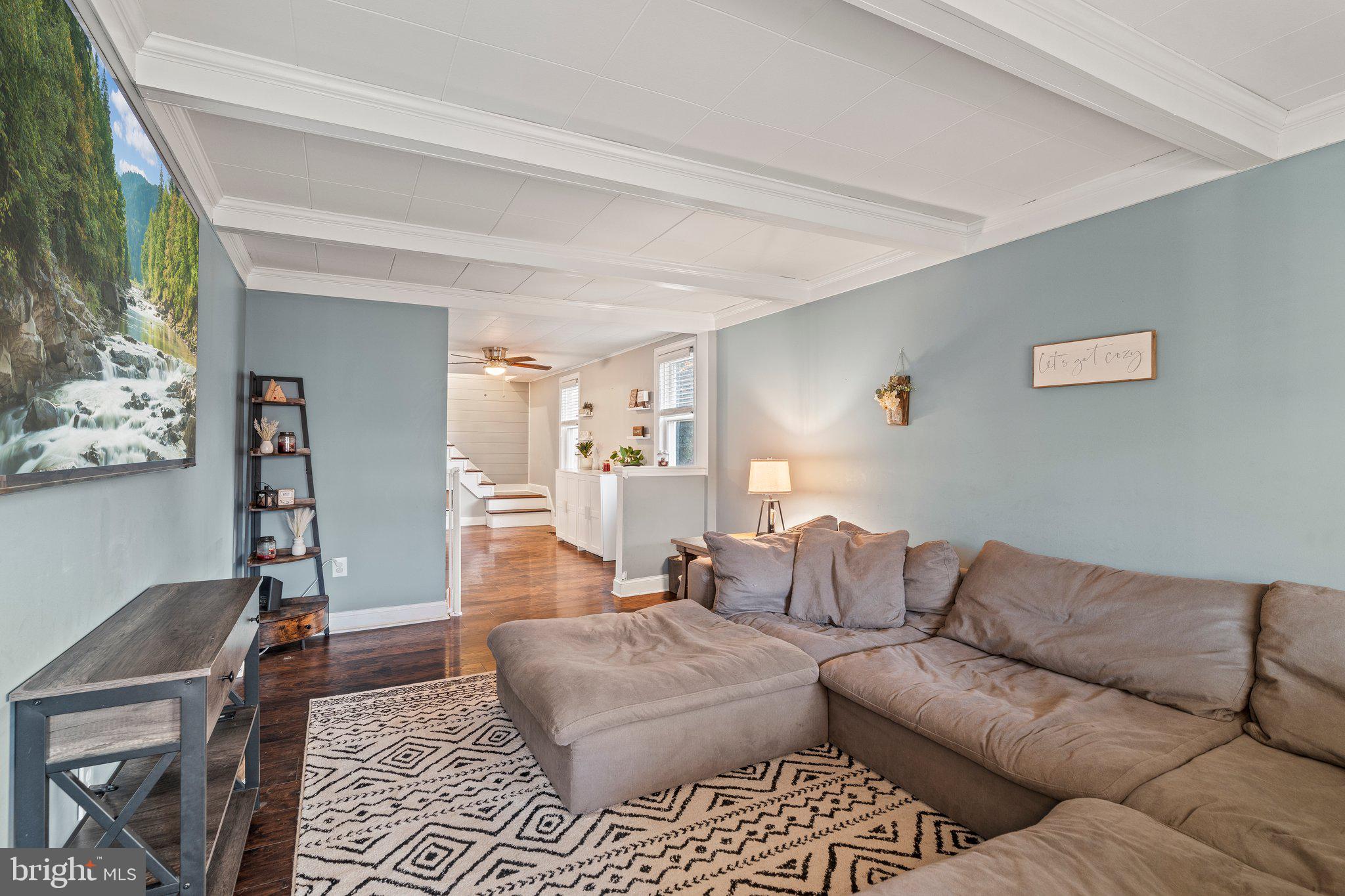 WINDSOR PASS - Residential