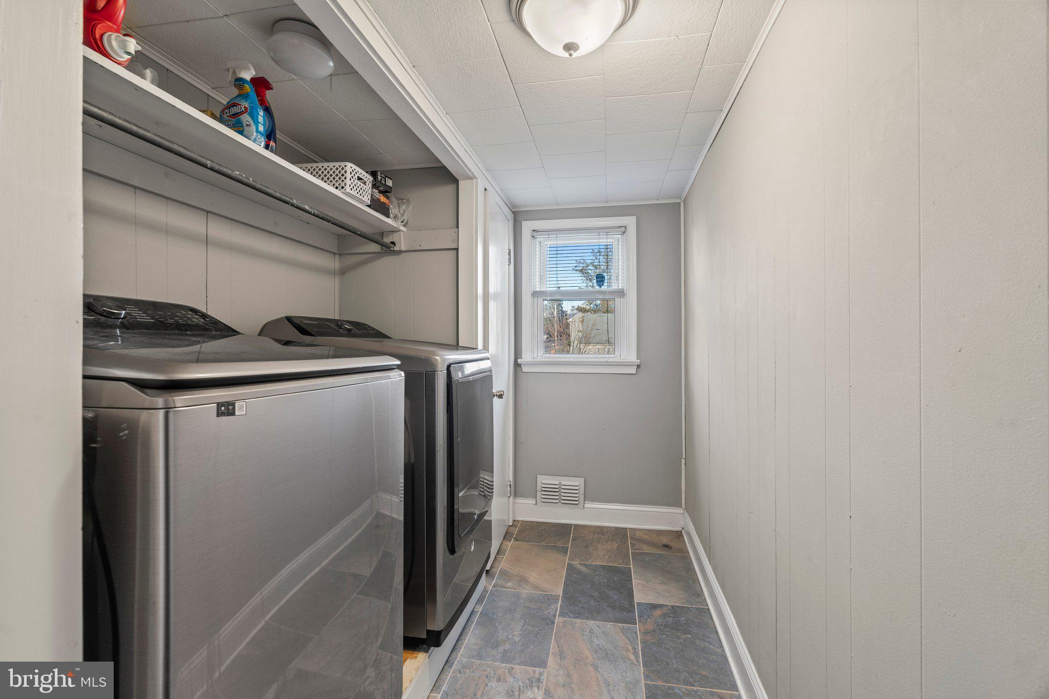 WINDSOR PASS - Residential