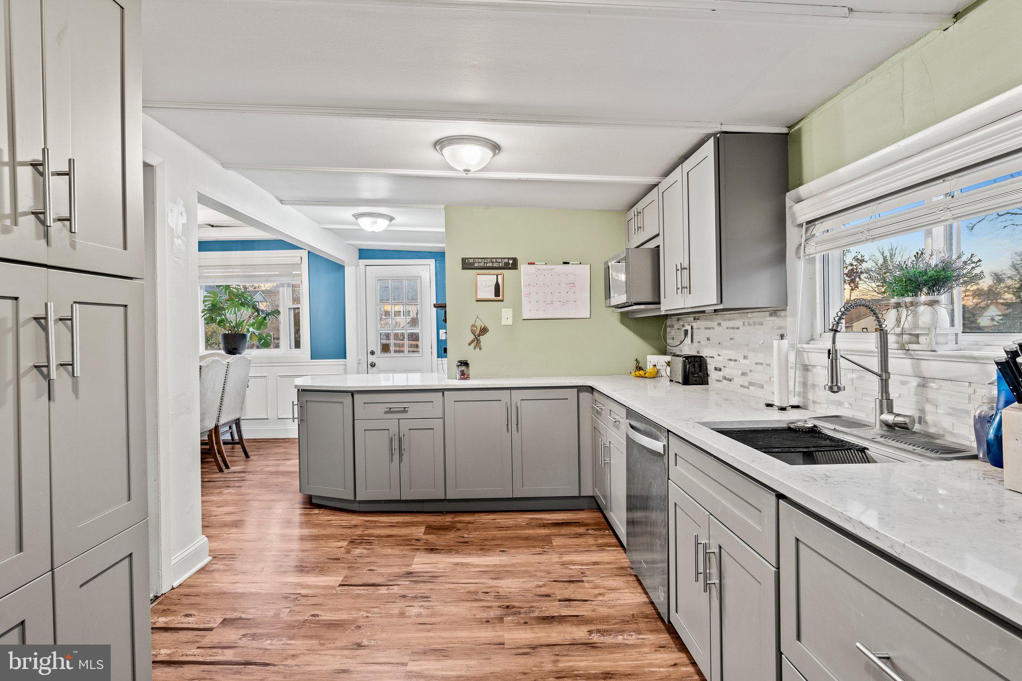 WINDSOR PASS - Residential