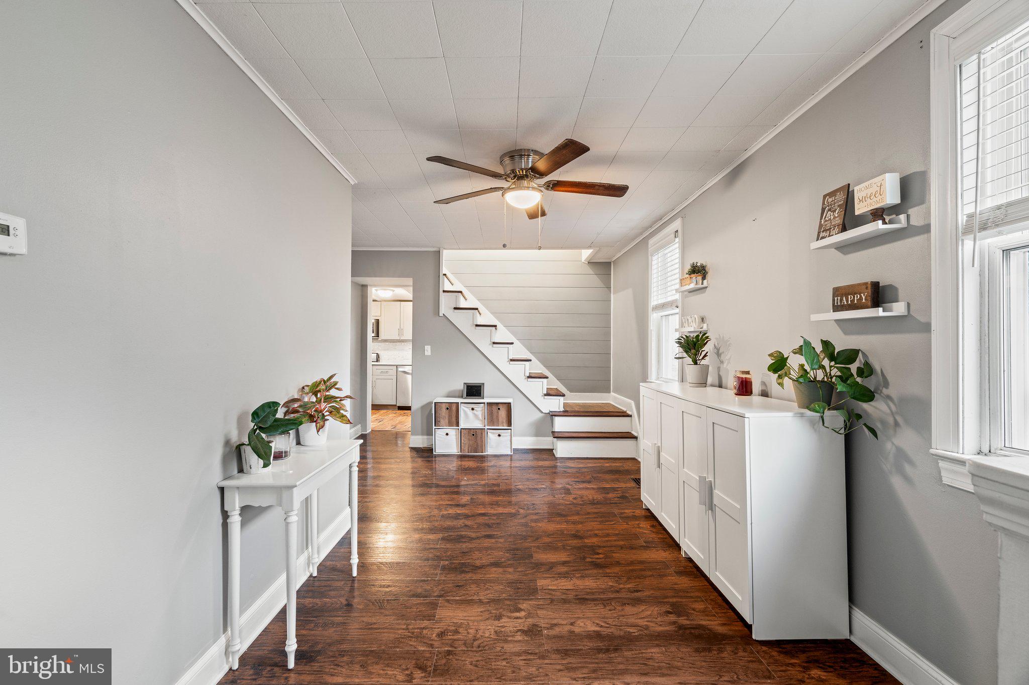 WINDSOR PASS - Residential