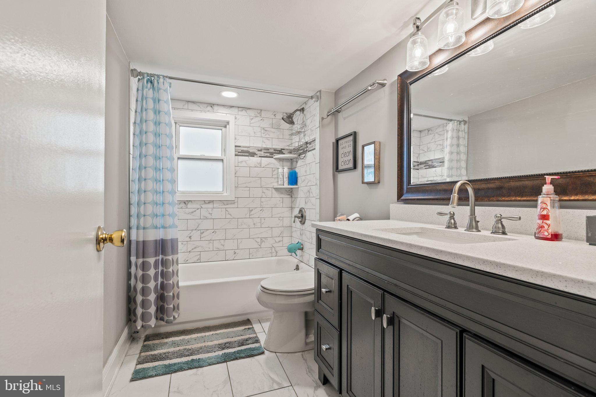 WINDSOR PASS - Residential