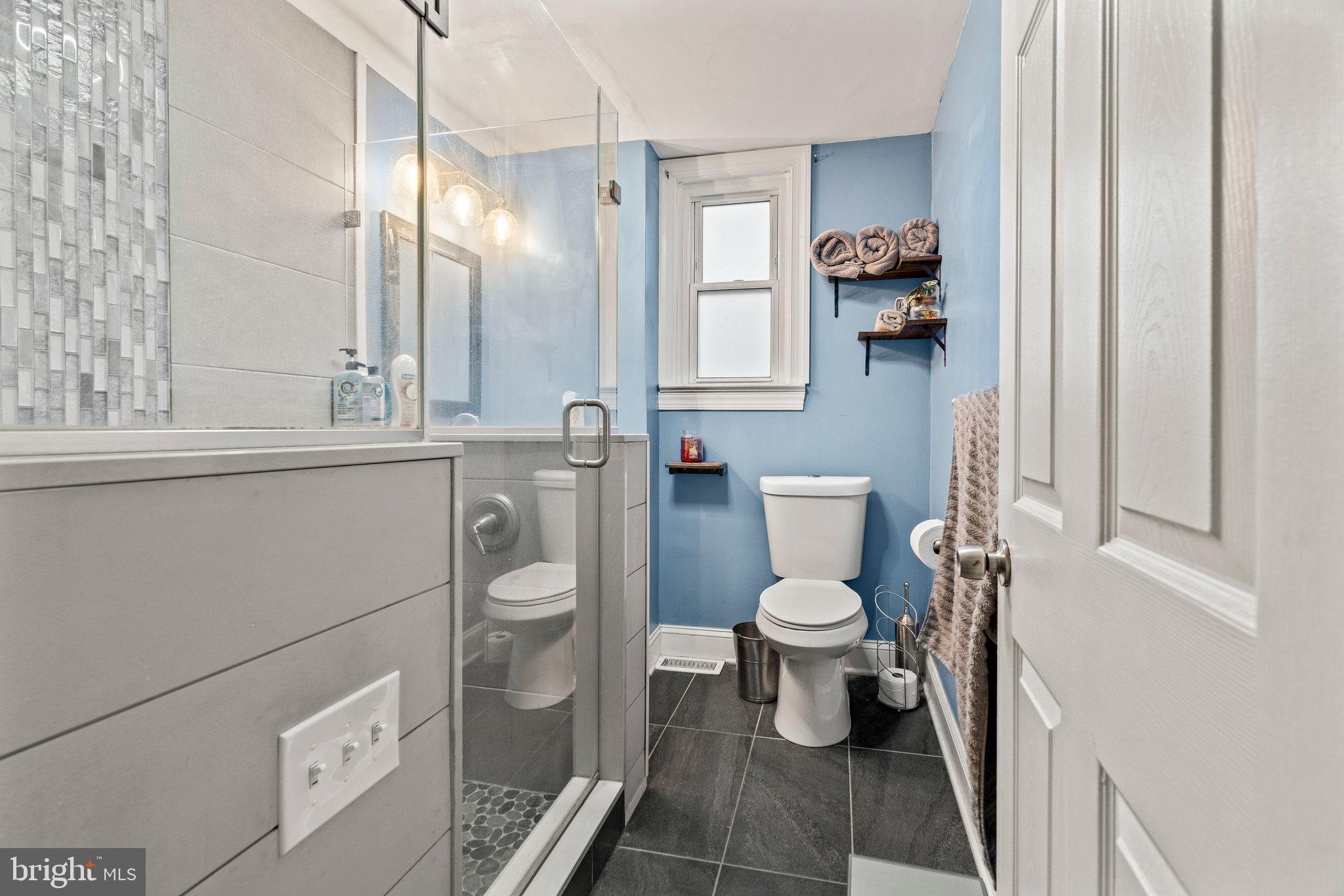 WINDSOR PASS - Residential