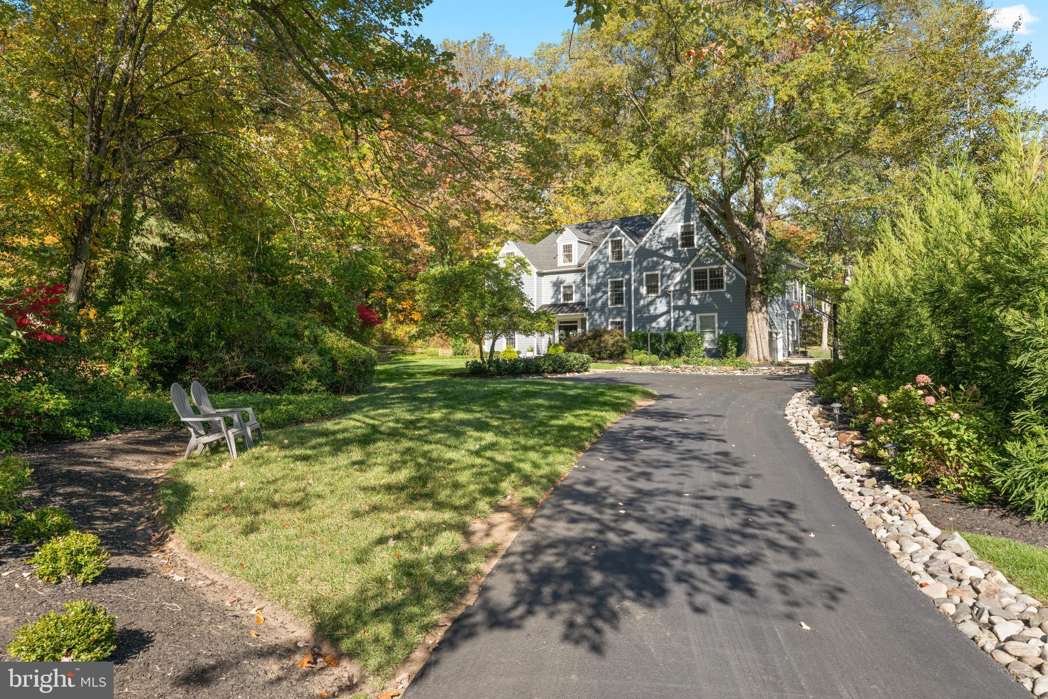213 HERMITAGE DRIVE