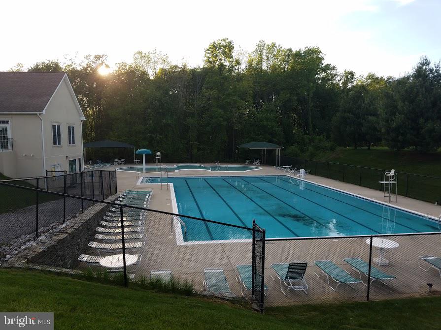 WAVERLY WOODS - Residential Lease