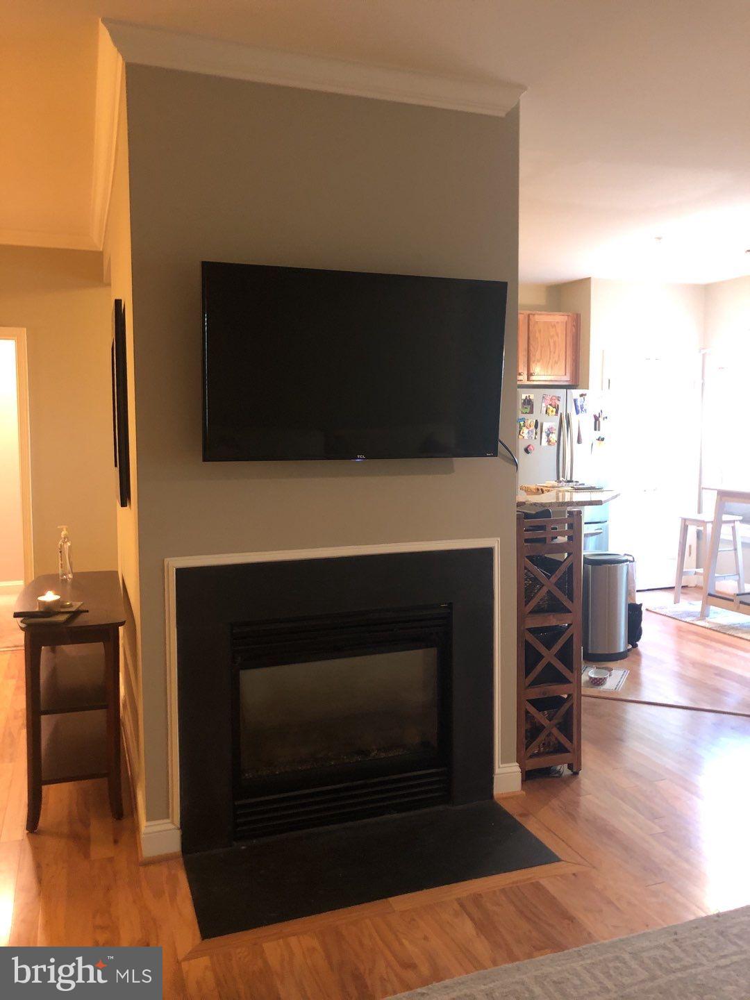 WAVERLY WOODS - Residential Lease