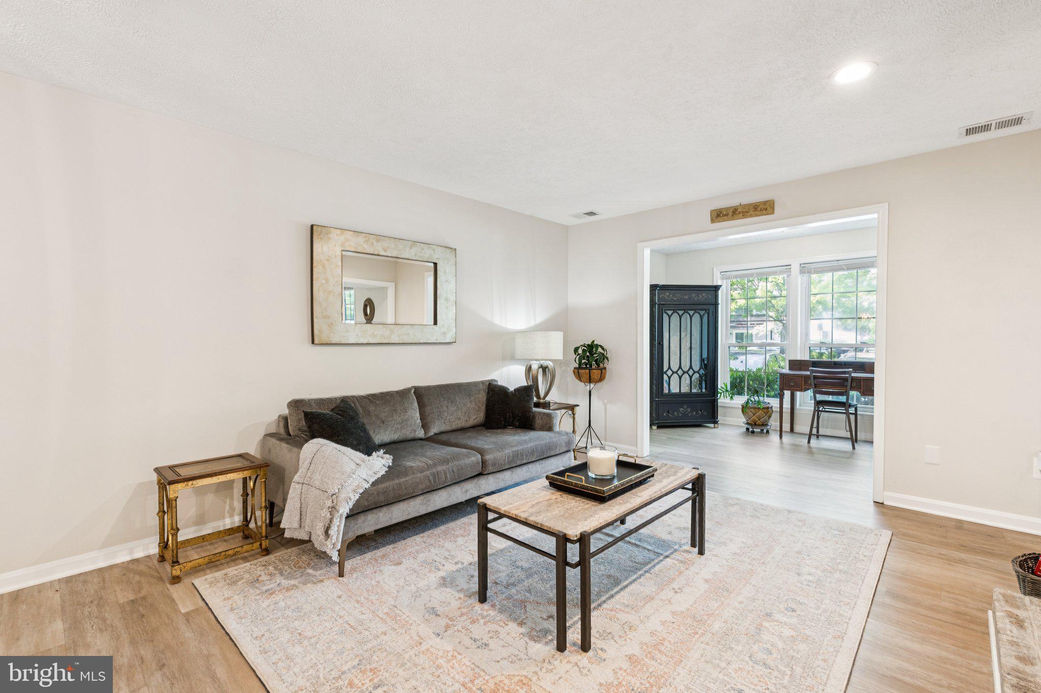 THE OAKTON - Residential