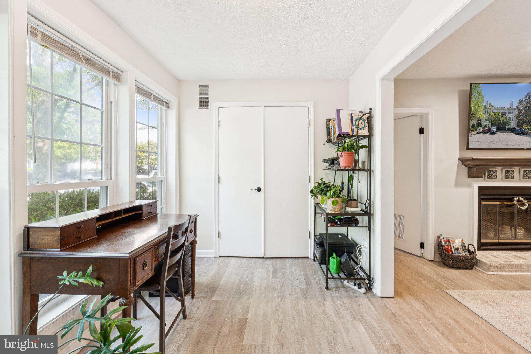 THE OAKTON - Residential