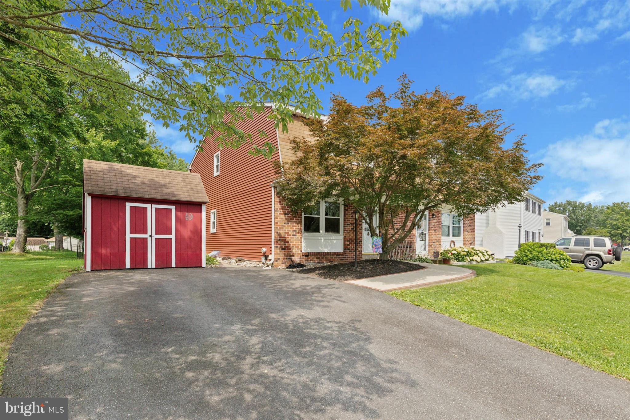 117 ELLEN WAY