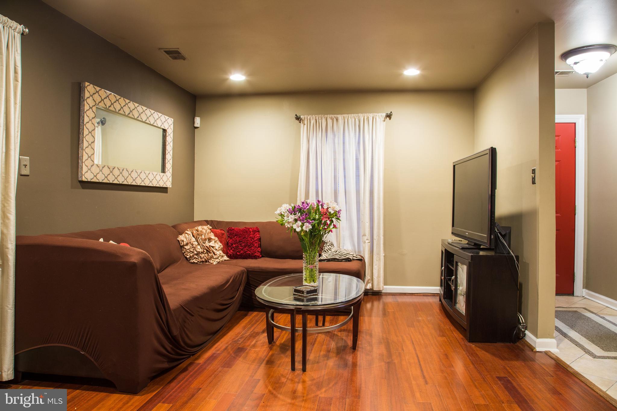 WILLOW HILLS - Residential