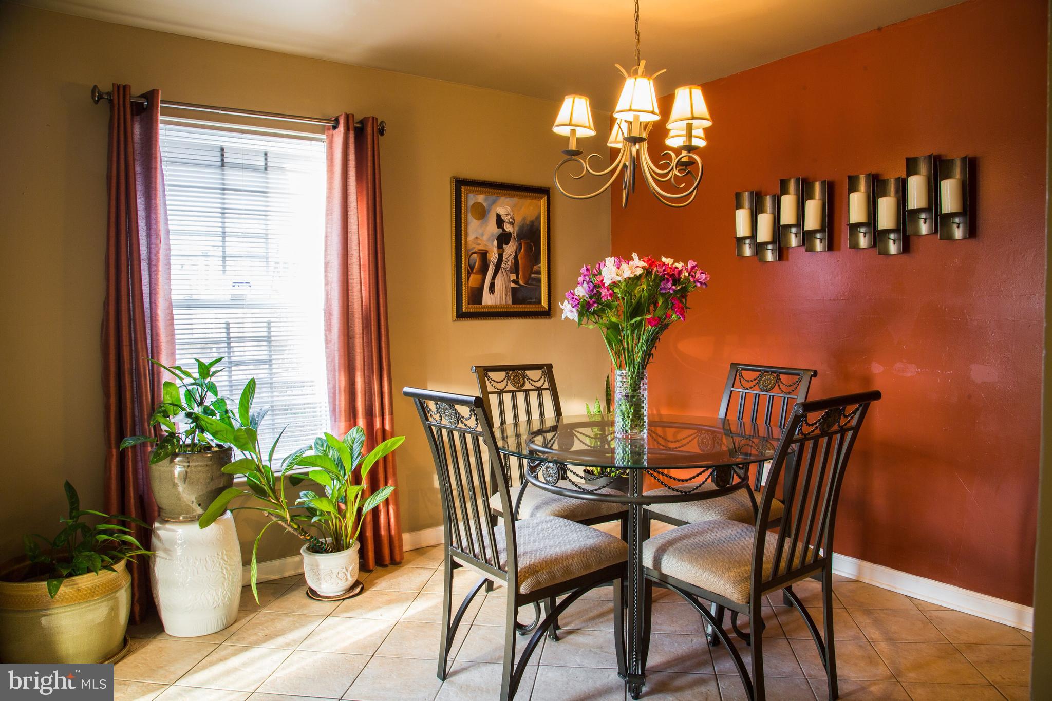 WILLOW HILLS - Residential