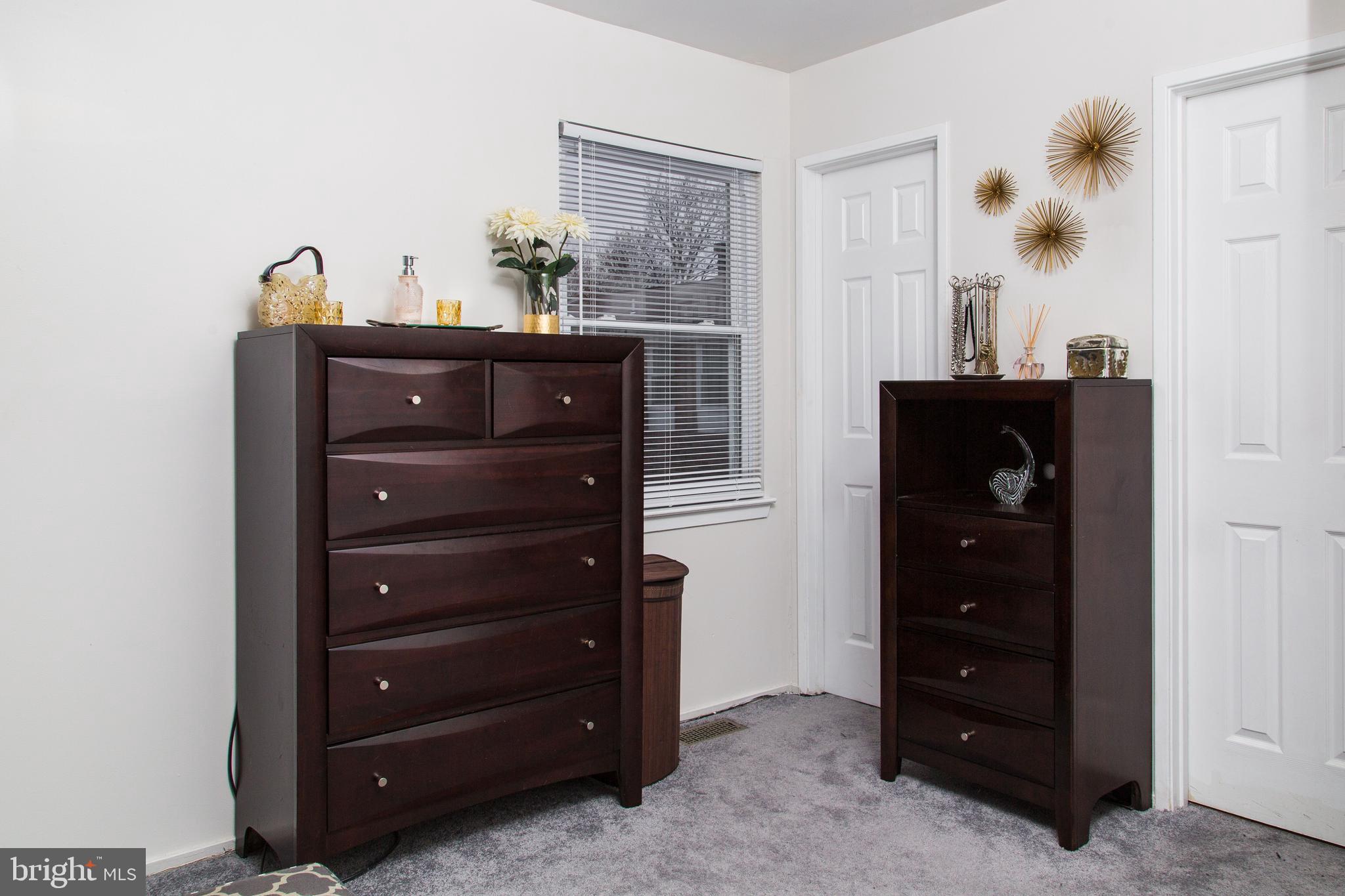 WILLOW HILLS - Residential