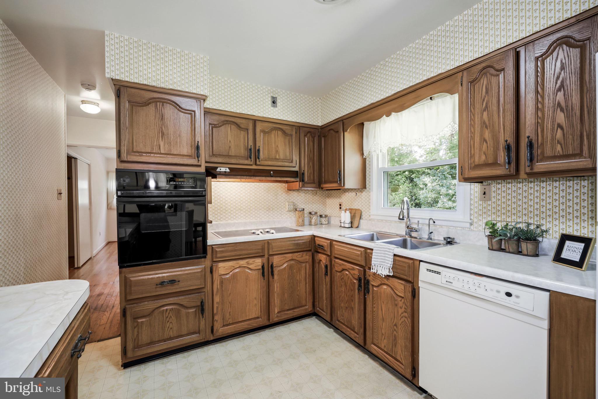 BRADDOCK HILLS - Residential