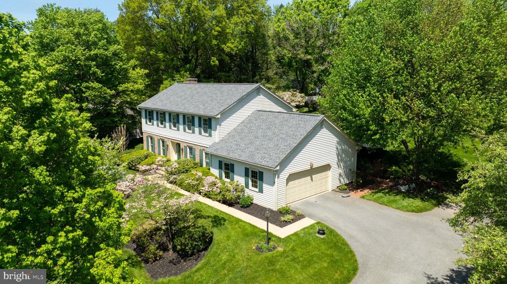 Photo of 15 Bentley Lane, Lancaster, PA 17603 (MLS # PALA2049844)