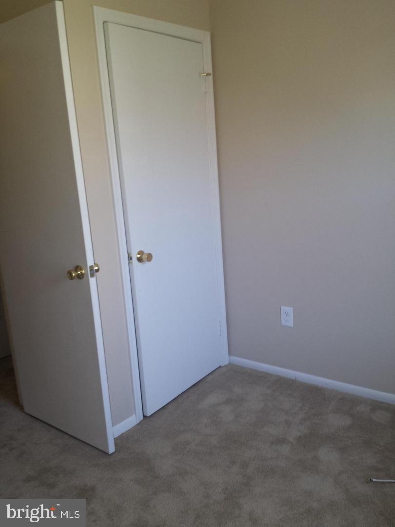 MATTAWOMAN WOODS IND HEAD - Residential Lease