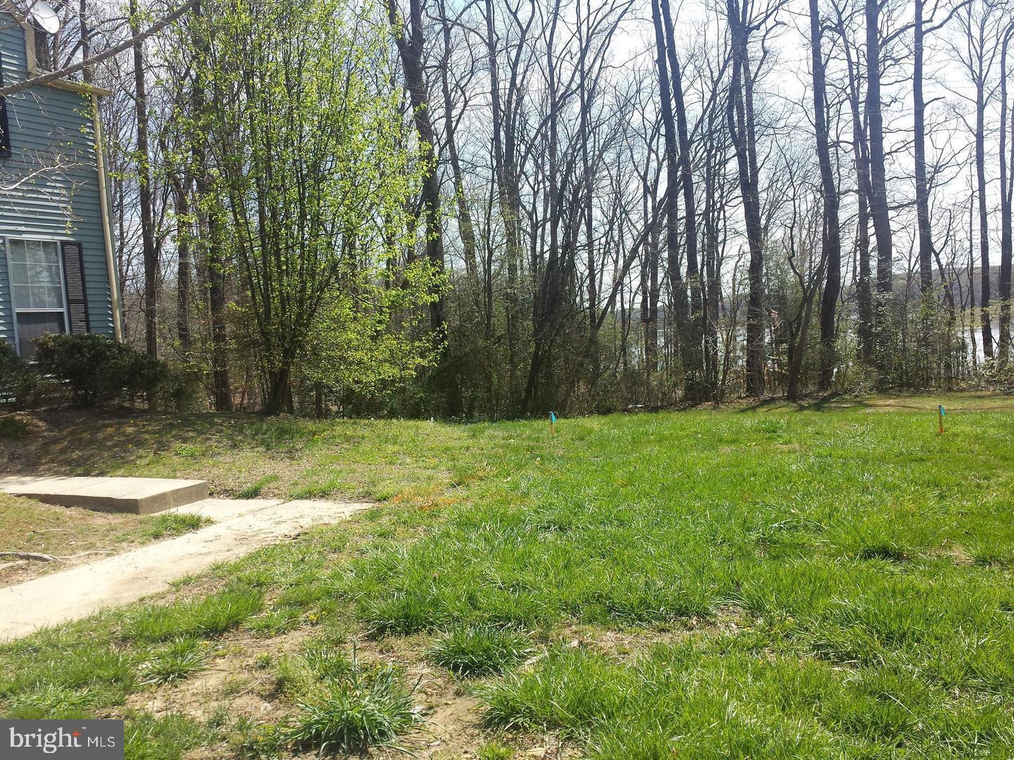 MATTAWOMAN WOODS IND HEAD - Residential Lease