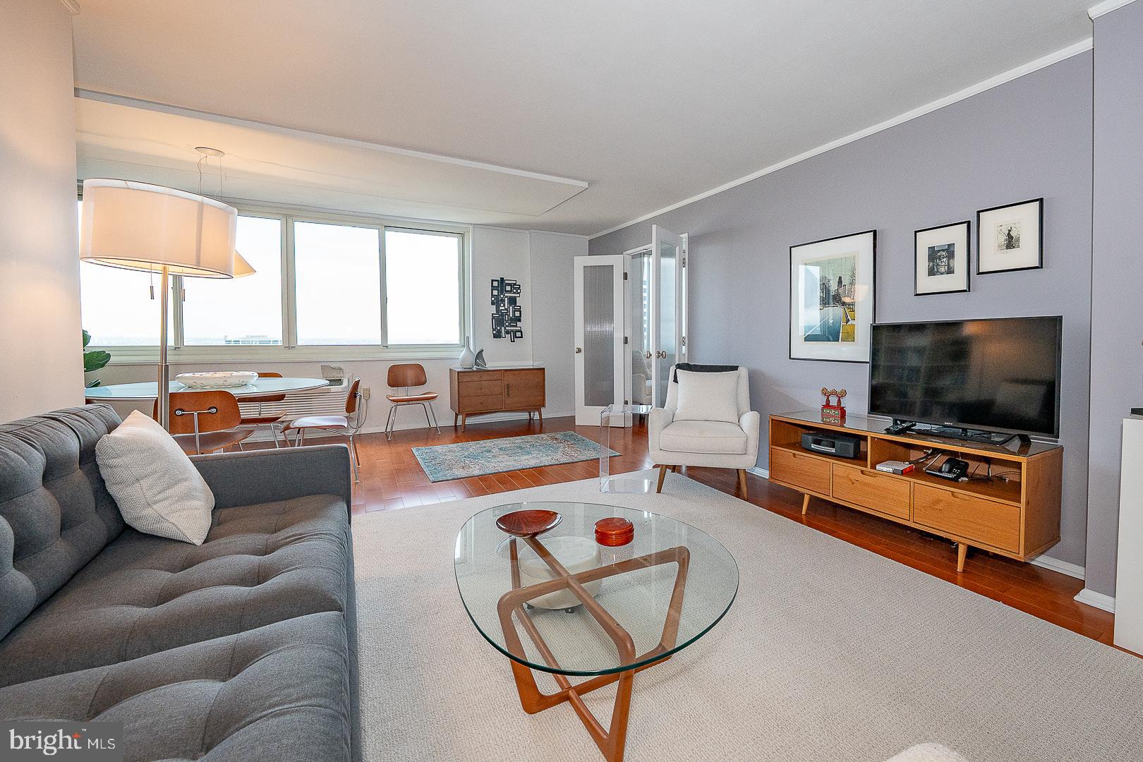 1901 JOHN F KENNEDY BOULEVARD 2901