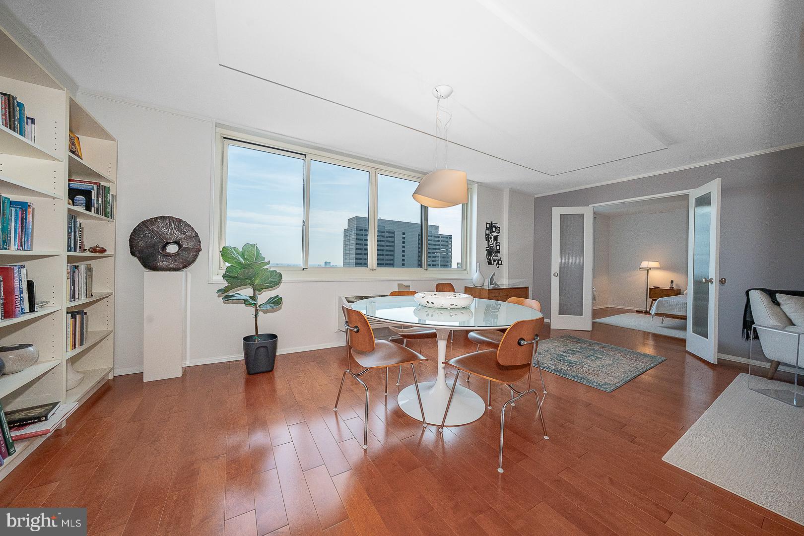 1901 JOHN F KENNEDY BOULEVARD 2901