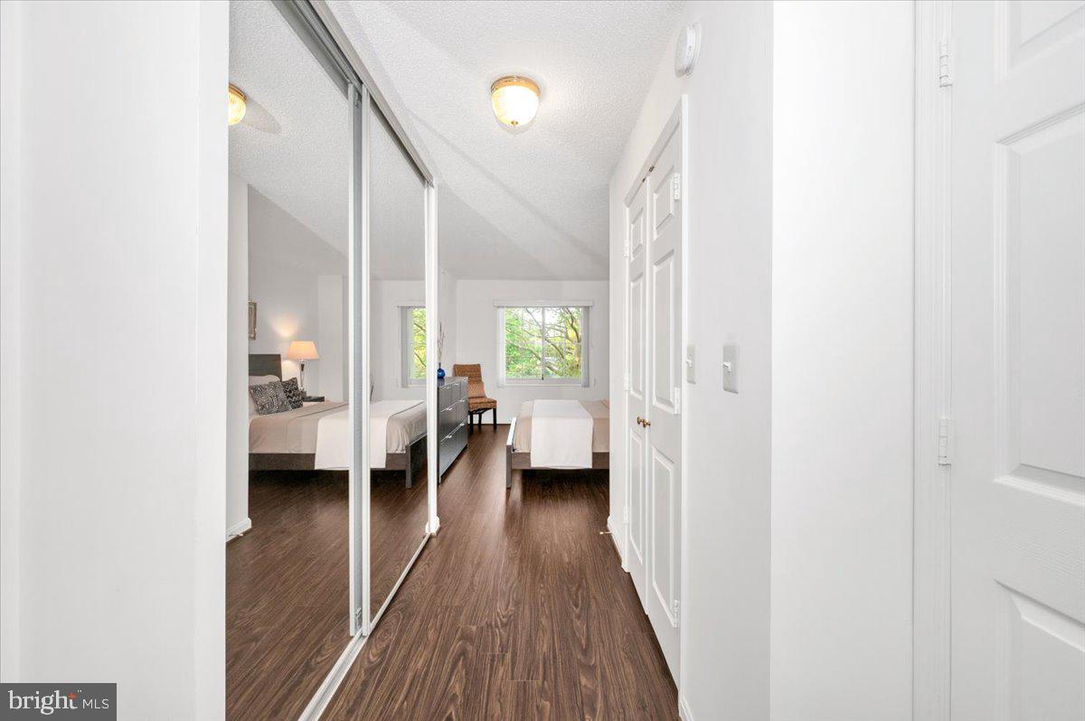 LEISURE WORLD - Residential