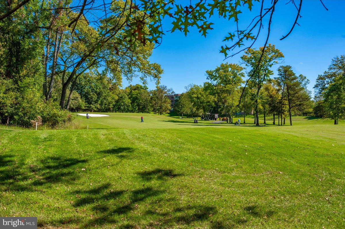 LEISURE WORLD - Residential