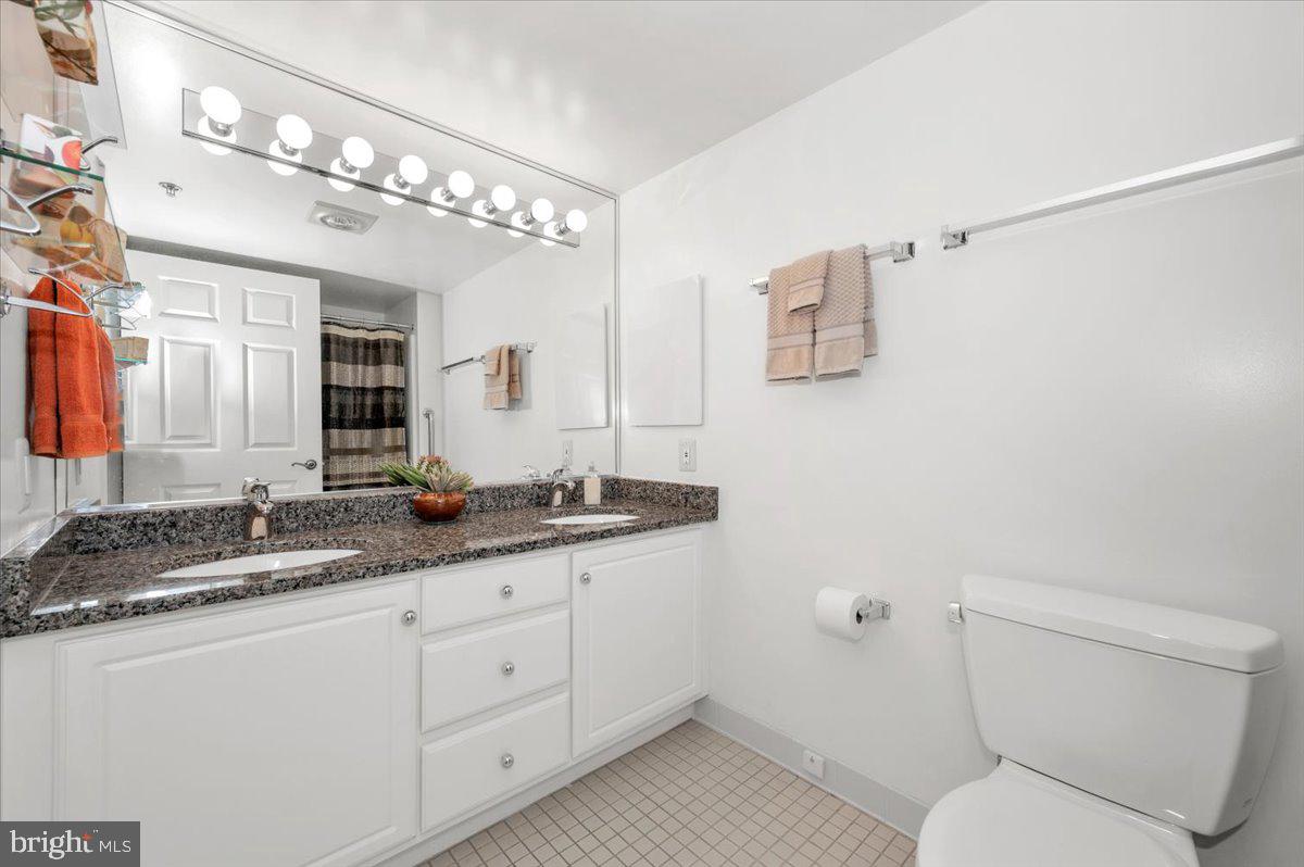 LEISURE WORLD - Residential