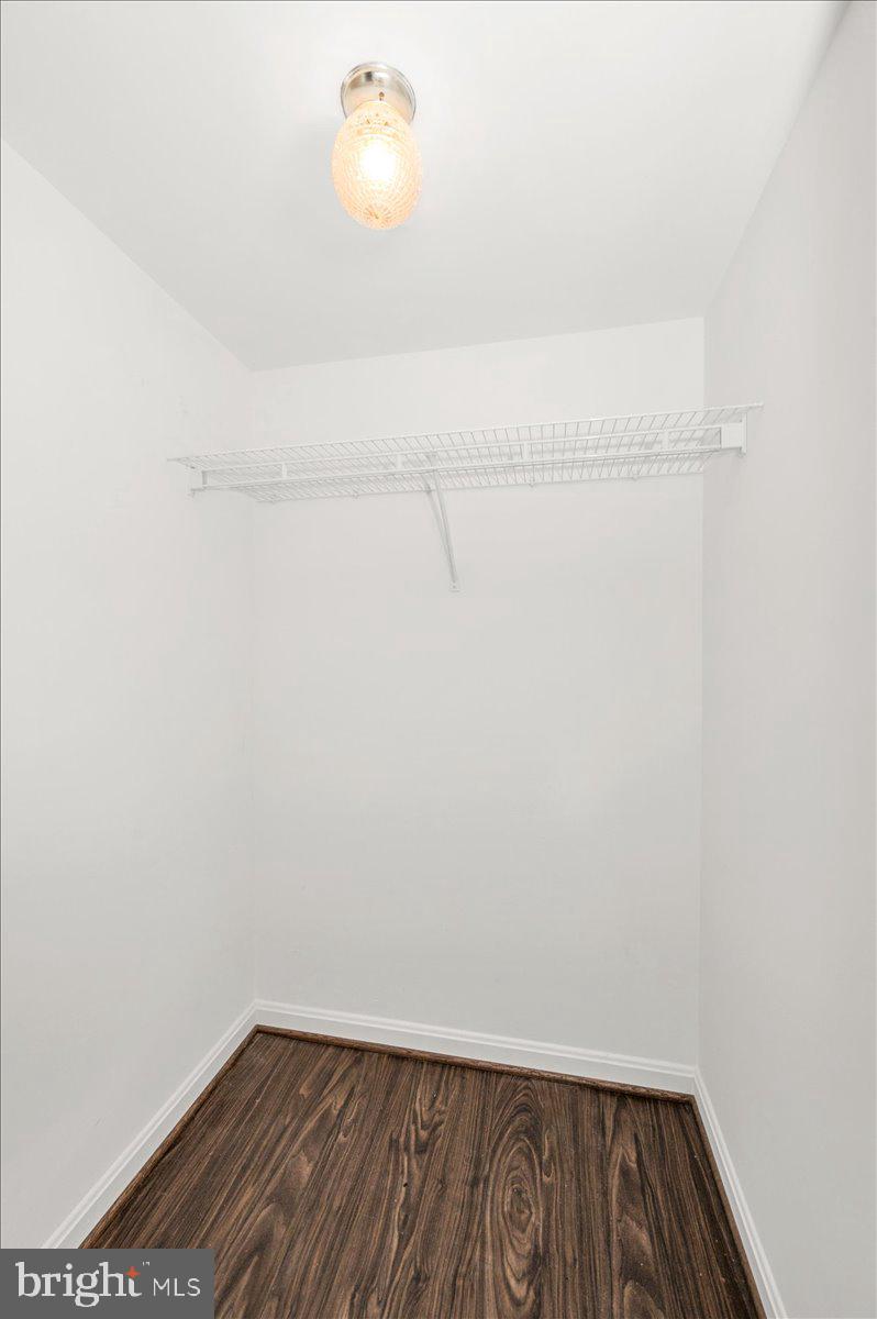 LEISURE WORLD - Residential