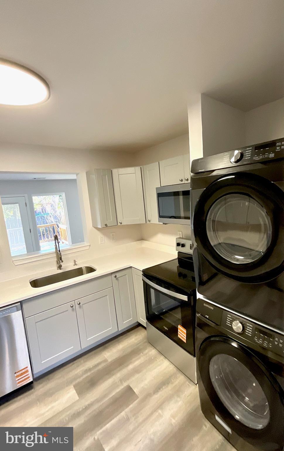 33 KINGS WHARF PLACE