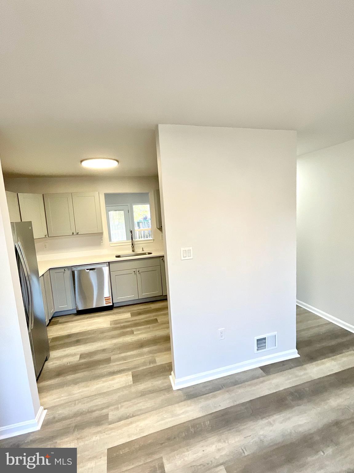 33 KINGS WHARF PLACE