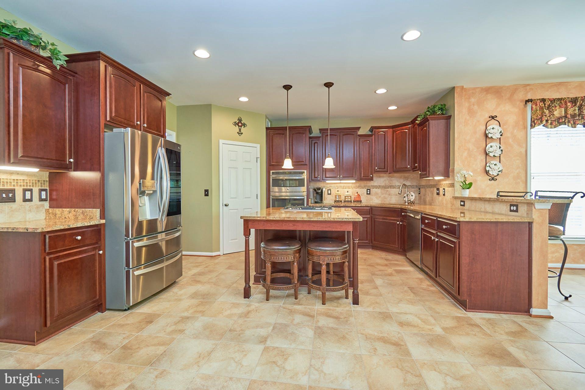 HOPEWELLS LANDING - Residential